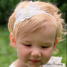 Load image into Gallery viewer, Baby Girl Pia Headband
