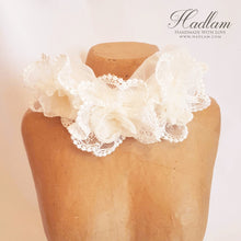 Load image into Gallery viewer, Floral Crown Headband
